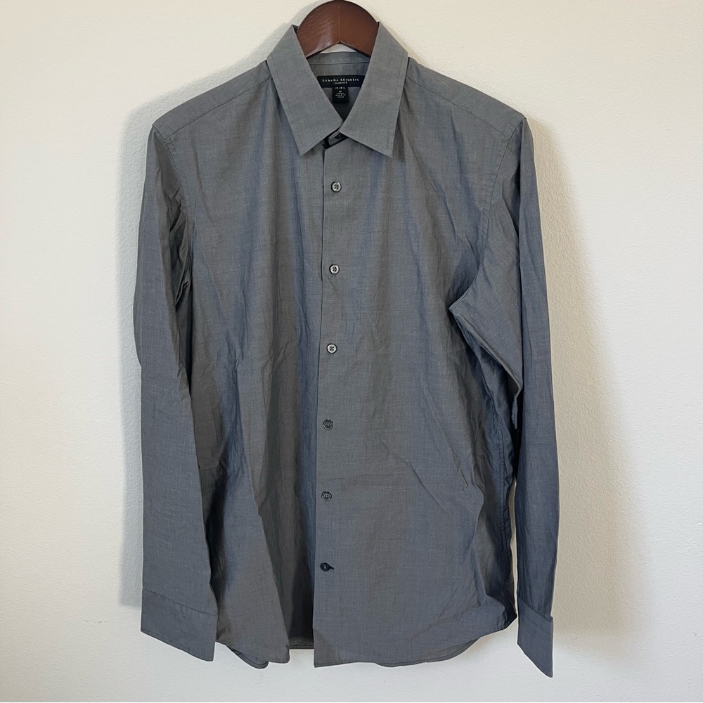 M’s Banana Republic Slim-Fit Button Up Shirt, 15-15 1/2 Medium